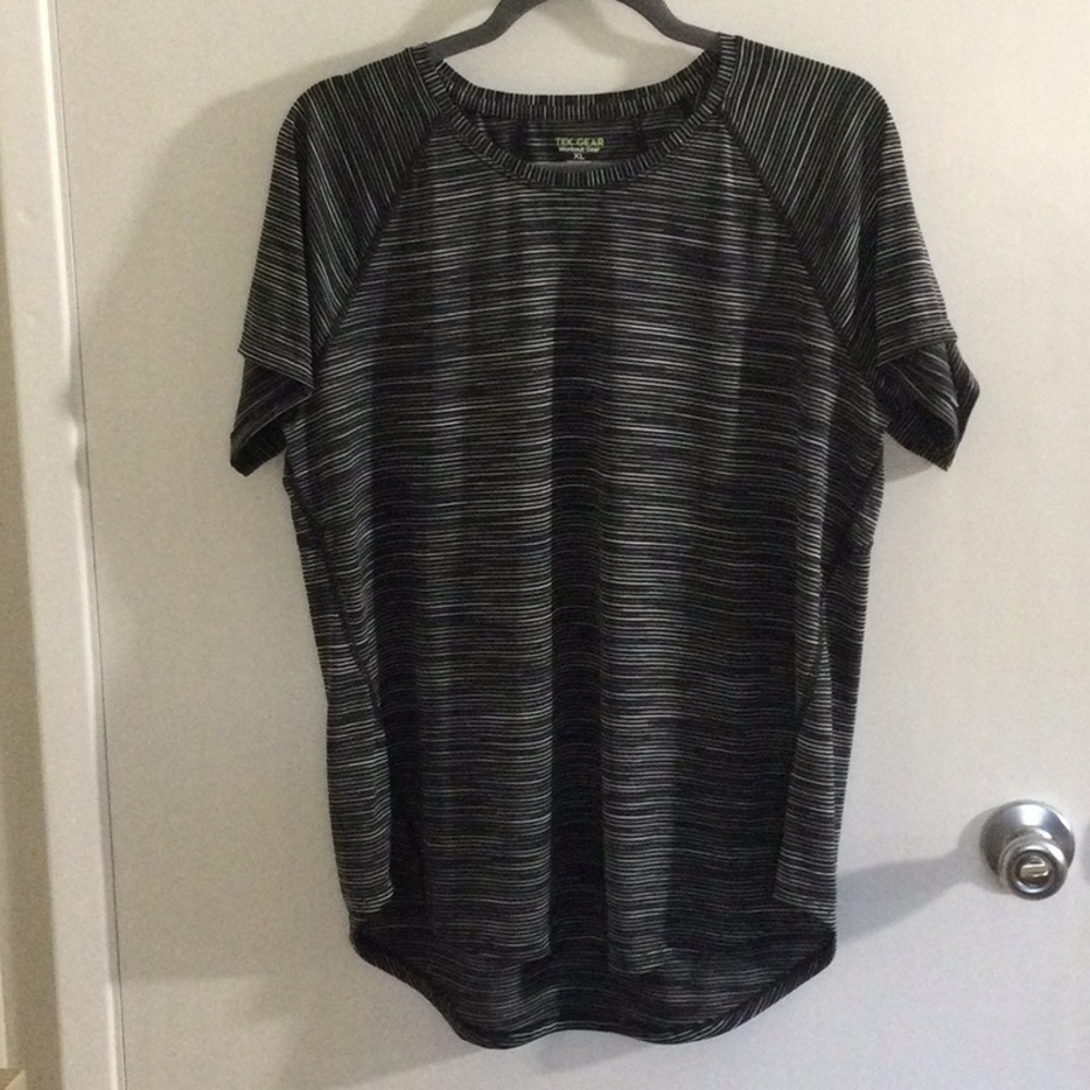 Tek Gear workout shirt. Size XL